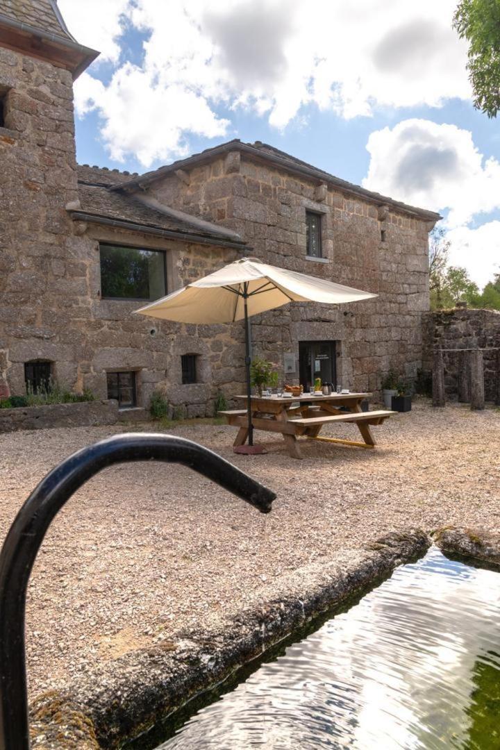 Gite De La Grange - Domaine De Coulagnettes Serverette エクステリア 写真